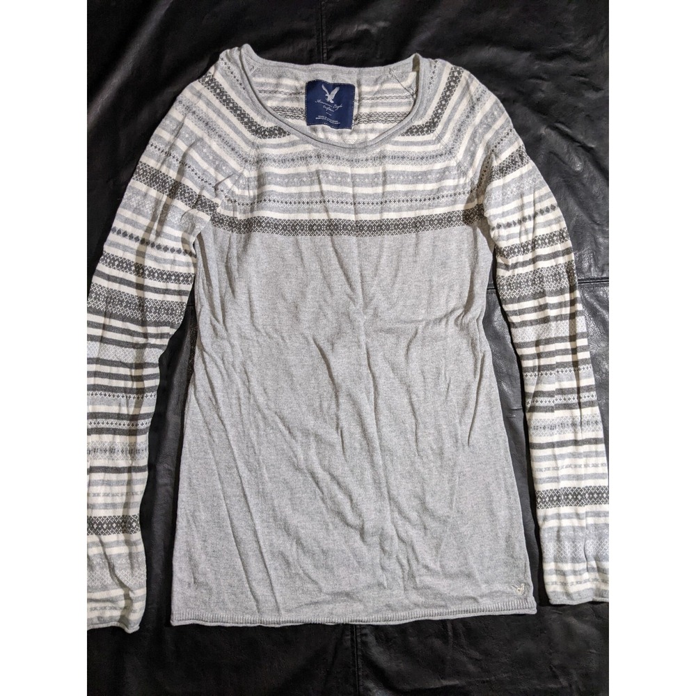 American Eagle‎ Nordik Women's Sweater Gray Stripes Size Medium